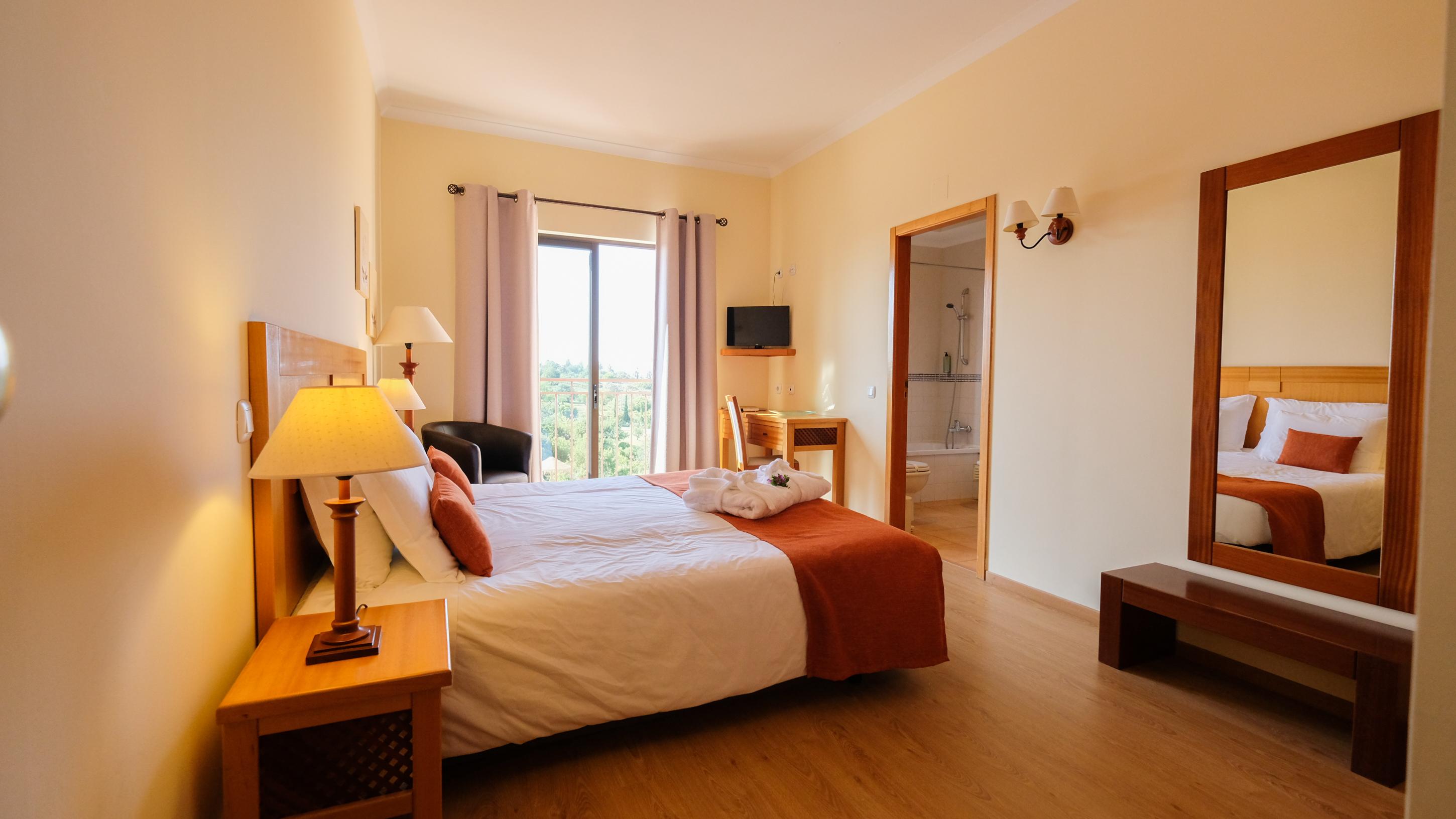 Quinta Dos Poetas Nature Hotel & Apartments Pechao Exterior photo
