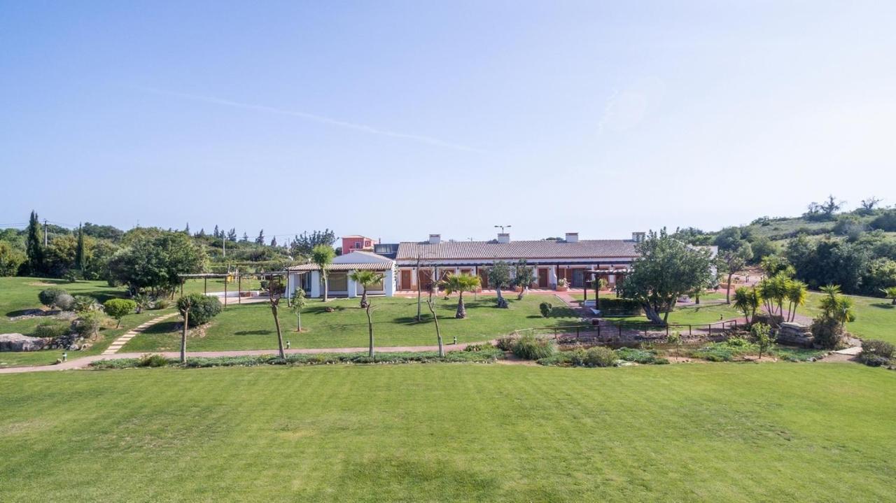 Quinta Dos Poetas Nature Hotel & Apartments Pechao Exterior photo